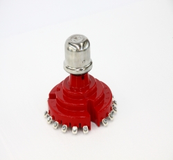 无励磁盘型开关