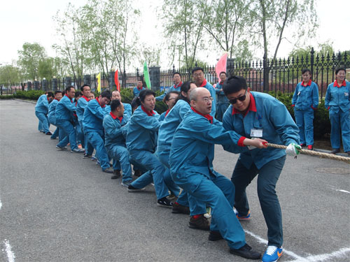 高举五四火炬 争当青年先锋