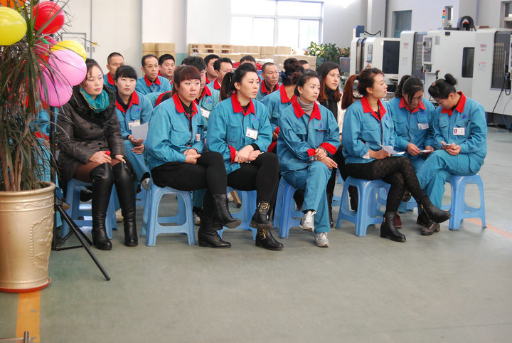 十载春华秋实，今朝骏业日新