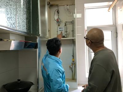 老旧燃气设备换新 守护百姓燃气安全