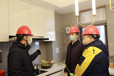 荥阳市长王效光调研城镇燃气和危化企业安全生产工作